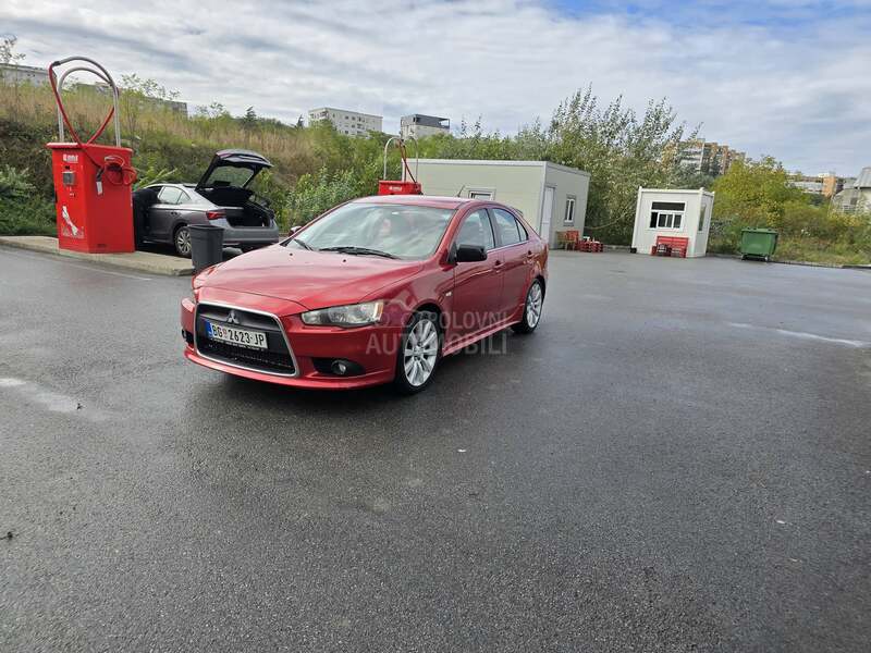 Mitsubishi Lancer 