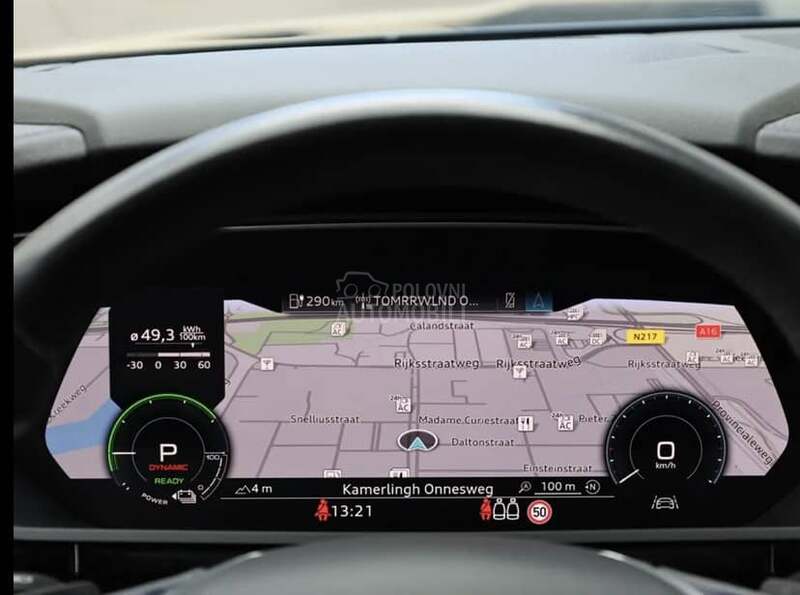 Audi e-tron 