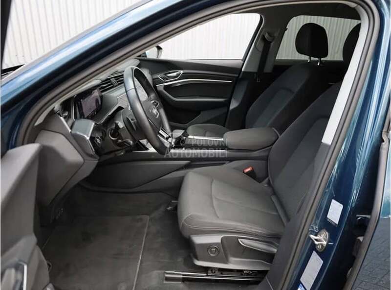 Audi e-tron 