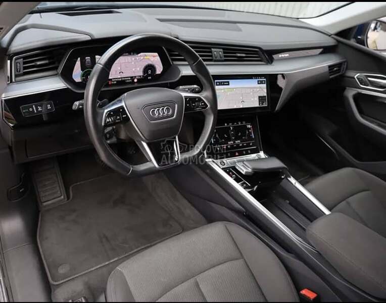 Audi e-tron 