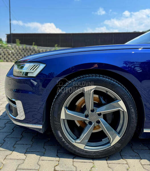 Audi A8 50 Hybrid