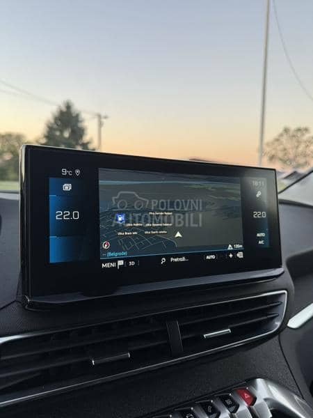 Peugeot 3008 1.5HDI ALLURE