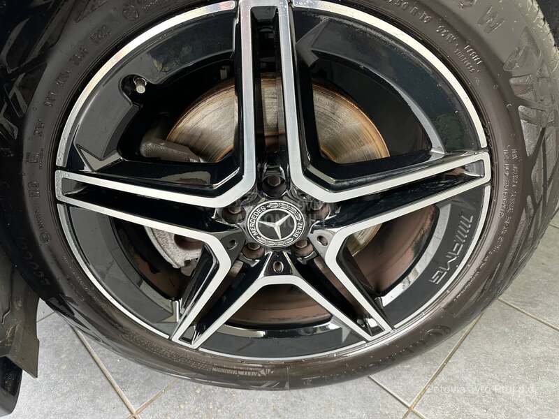 Mercedes Benz GLA 220 