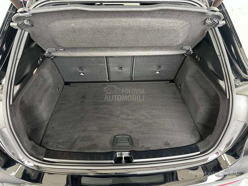 Mercedes Benz GLA 220 