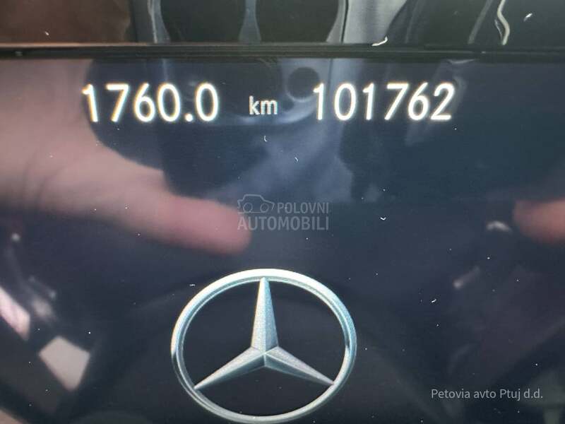 Mercedes Benz GLA 220 