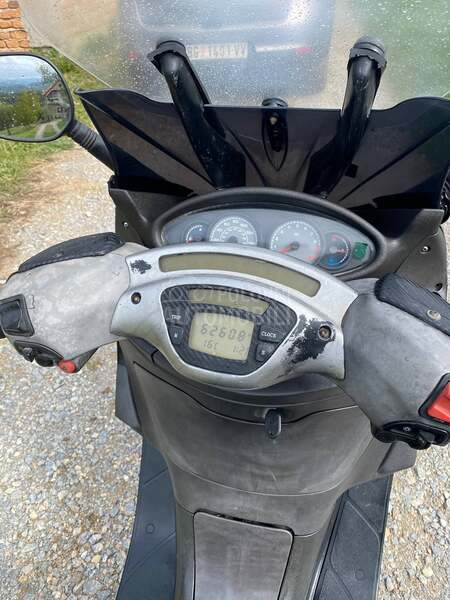 Piaggio X9