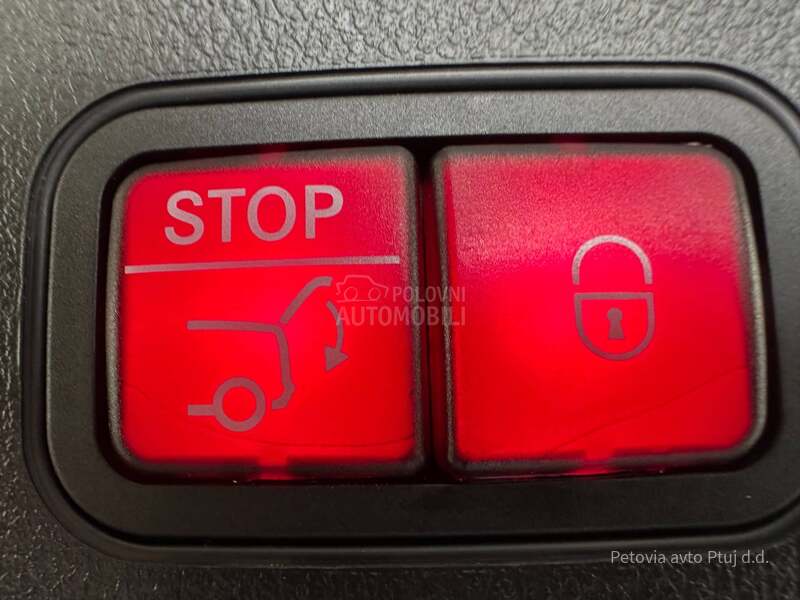 Mercedes Benz GLA 200 