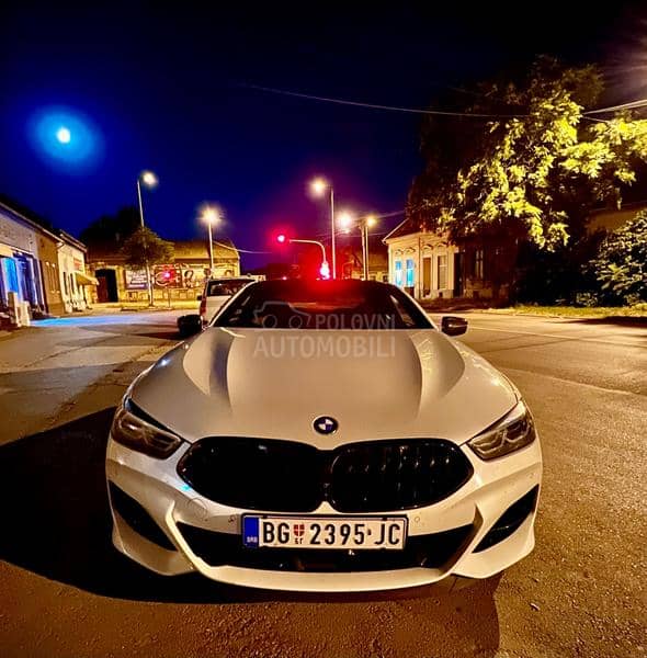 BMW M 850i 