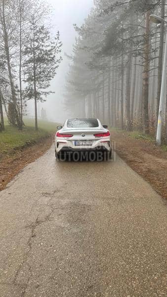BMW M 850i 