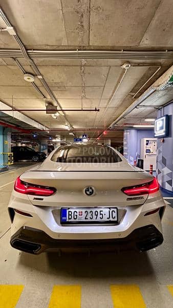 BMW M 850i 