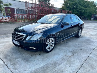 Mercedes Benz E 220 AVANTGARDE
