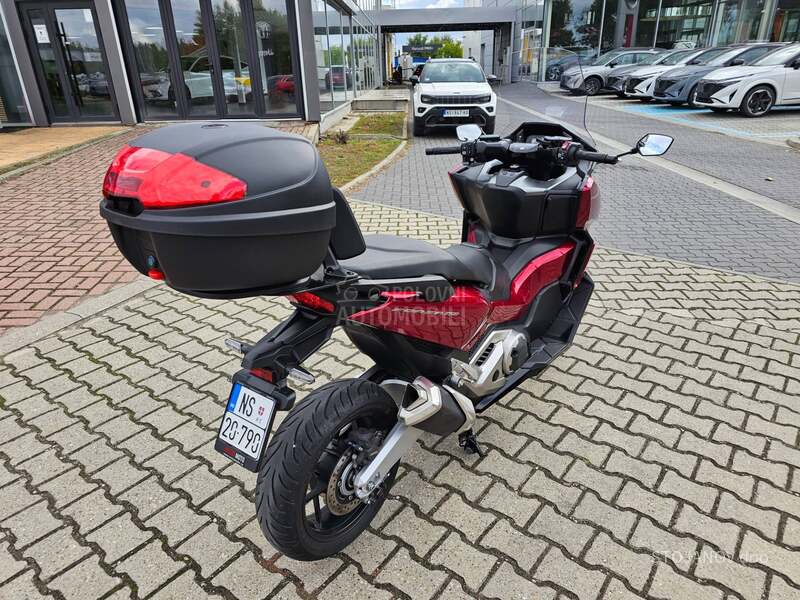 Honda FORZA 750