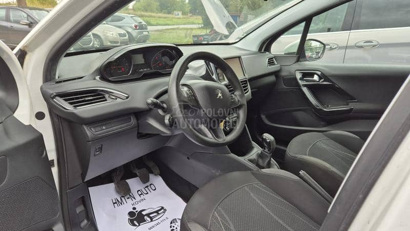 Peugeot 208 1.2B A K C I J A