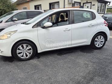 Peugeot 208 1.2B