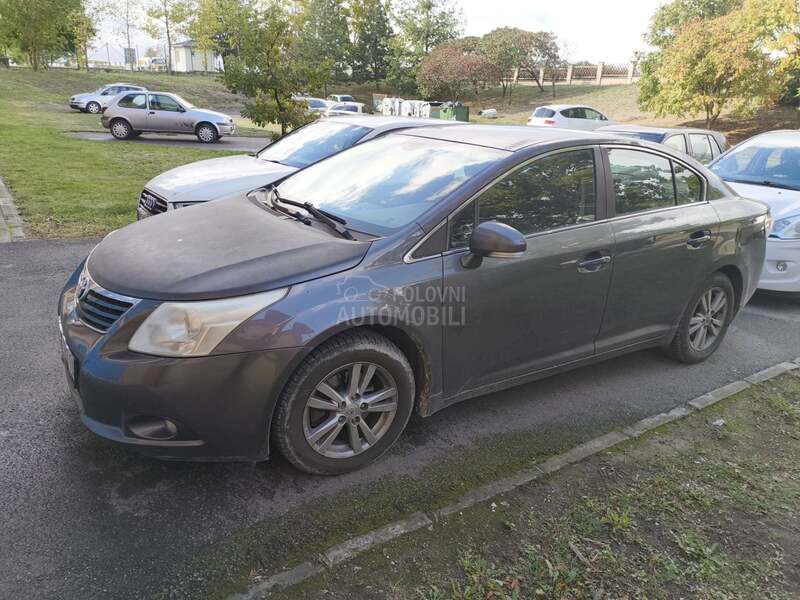 Toyota Avensis 
