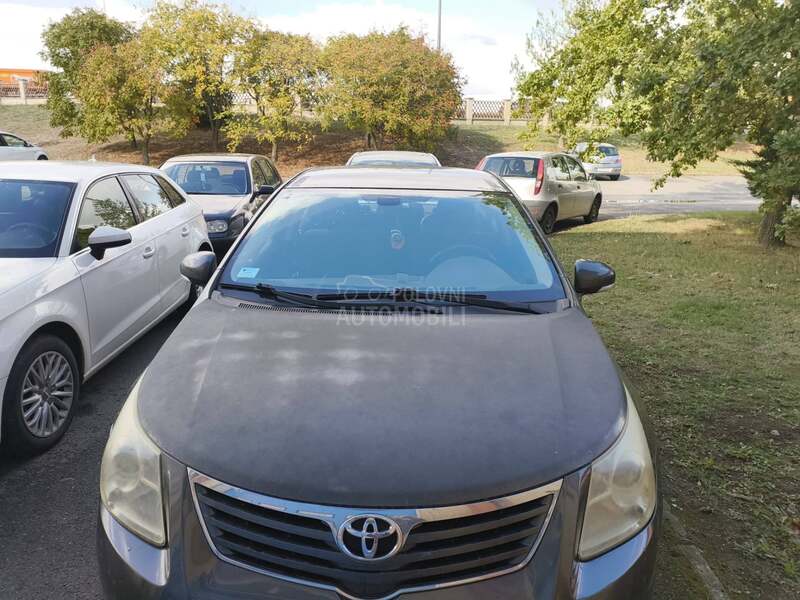 Toyota Avensis 
