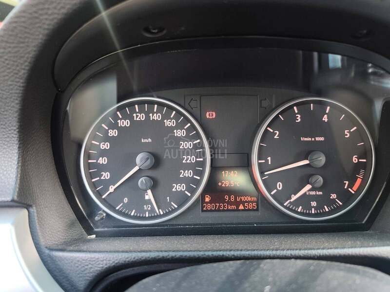 BMW 320 E90