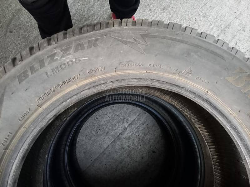 Bridgestone 225/60 R17 Zimska