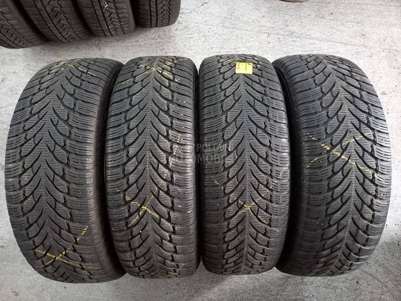 Nokian 215/65 R17 Zimska