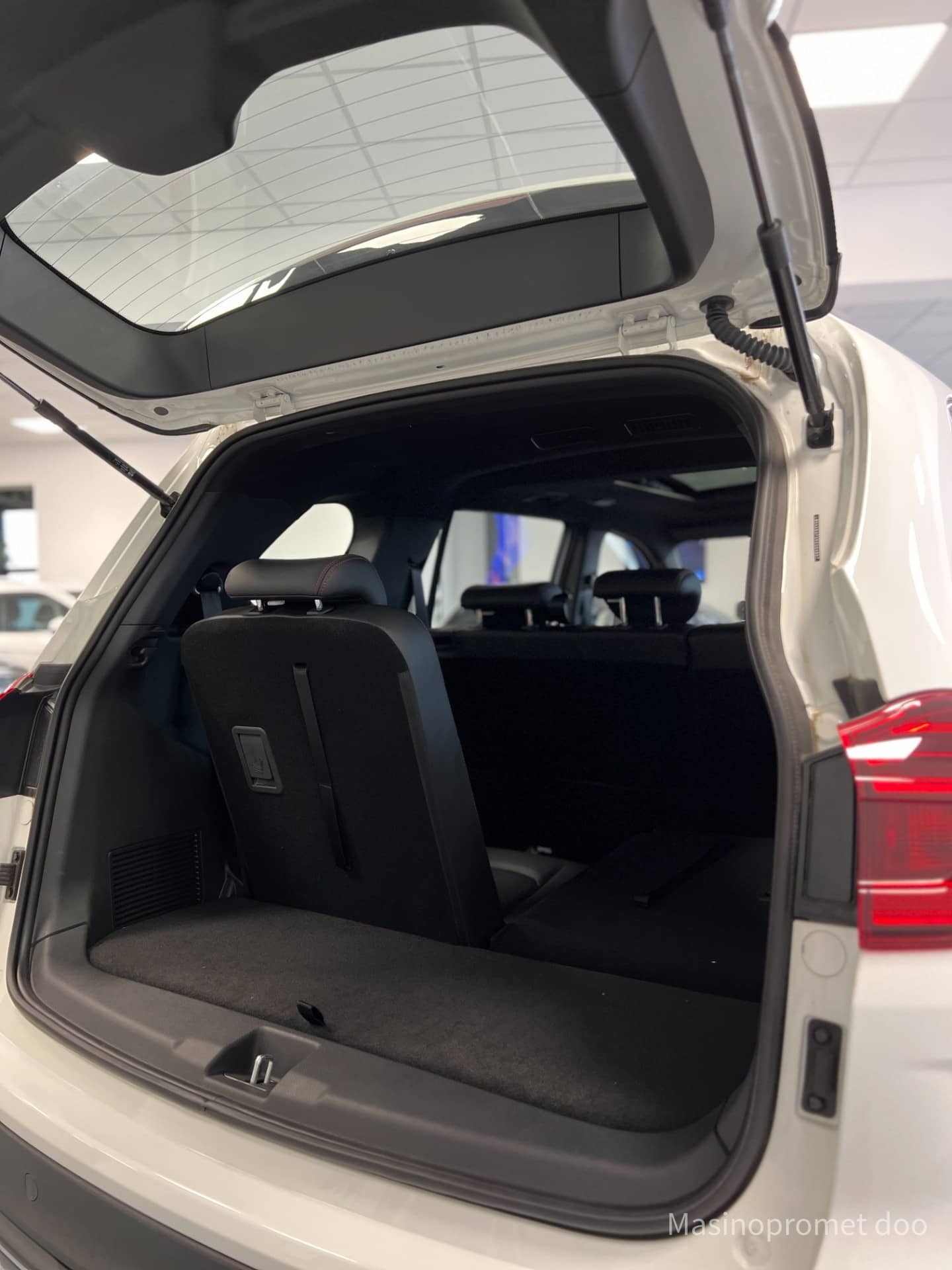 SWM G05 PRO 7 sedista