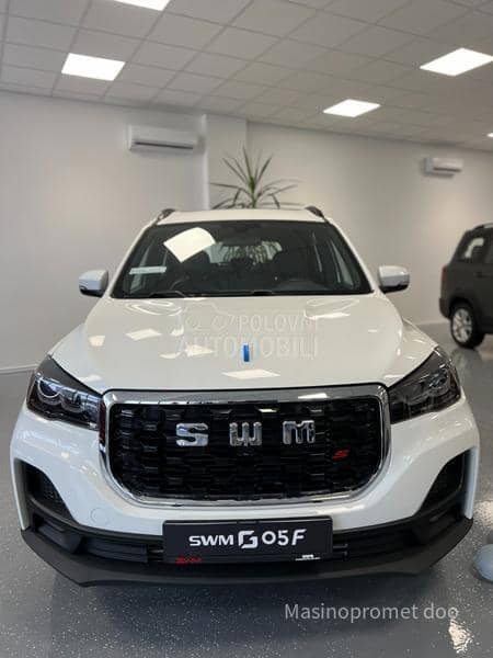 SWM G05 PRO 7 sedista