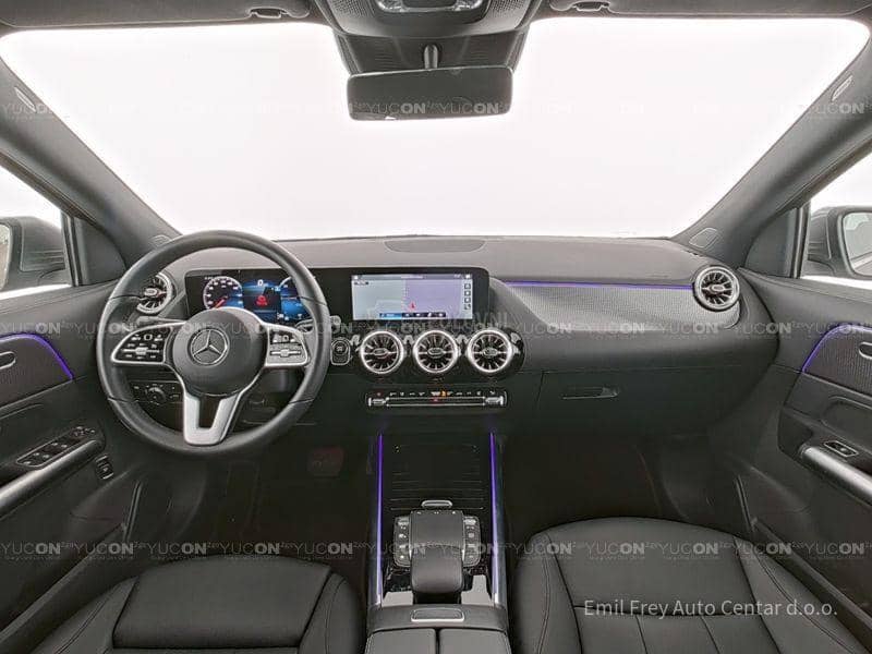 Mercedes Benz EQA 300 4MATIC