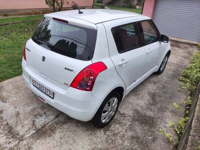Suzuki Swift 4x4 iz ch