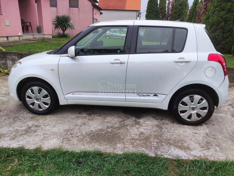 Suzuki Swift 4x4 iz ch