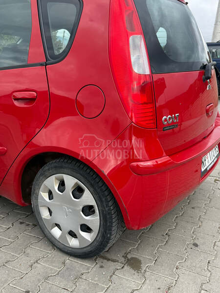 Mitsubishi Colt Celebration 30