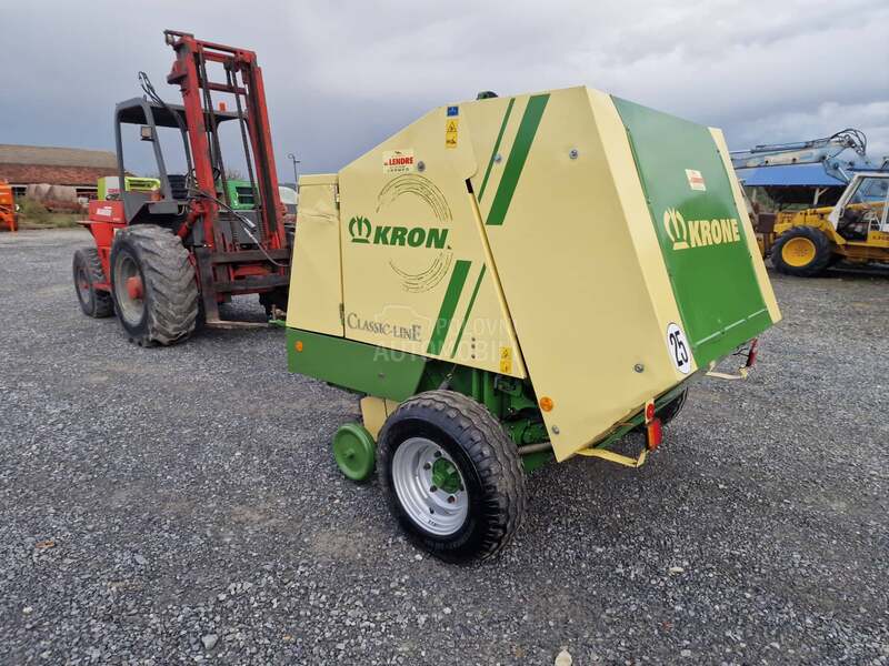 Krone KR 125 mreza i dva kanapa