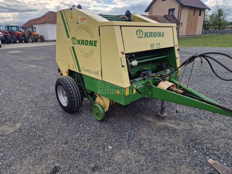 Krone KR 125 mreza i dva kanapa
