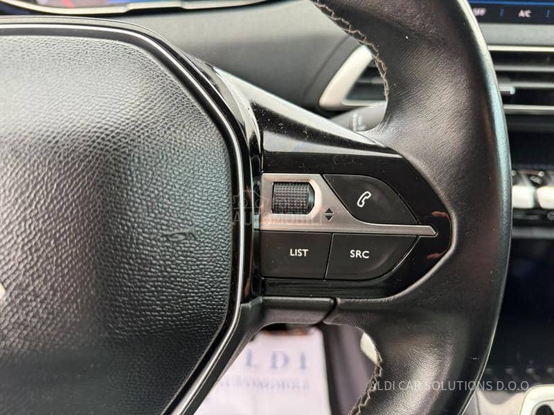 Peugeot 3008 1.2  Puretech Active