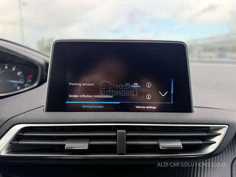 Peugeot 3008 1.2  Puretech Active