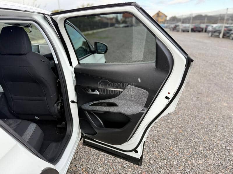 Peugeot 3008 1.2  Puretech Active