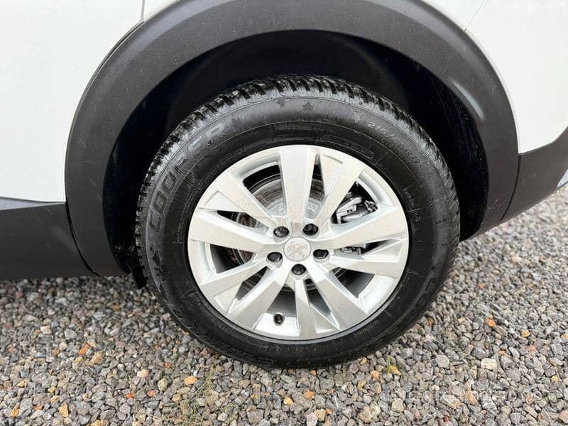 Peugeot 3008 1.2  Puretech Active