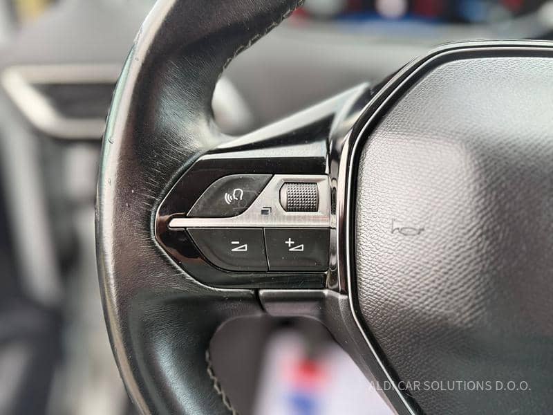 Peugeot 3008 1.2  Puretech Active