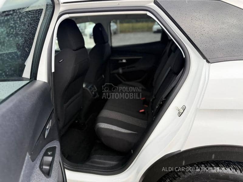 Peugeot 3008 1.2  Puretech Active