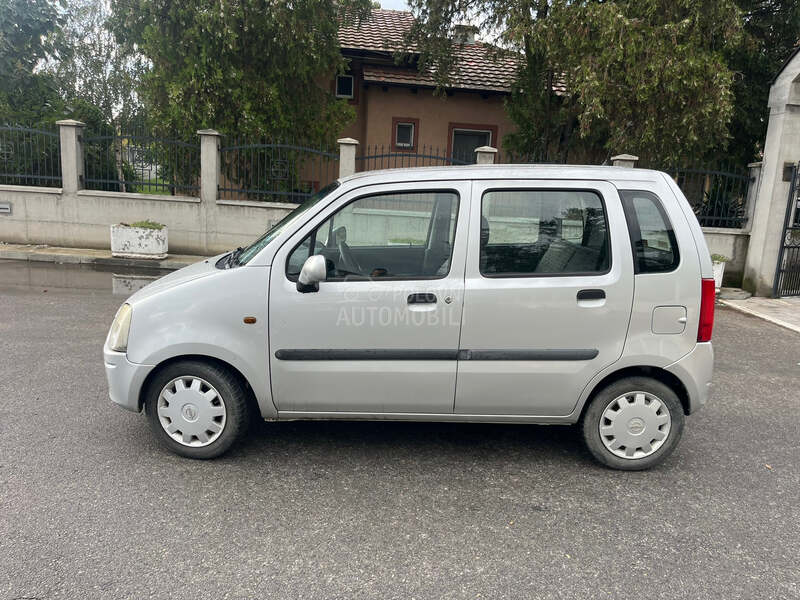 Opel Agila 
