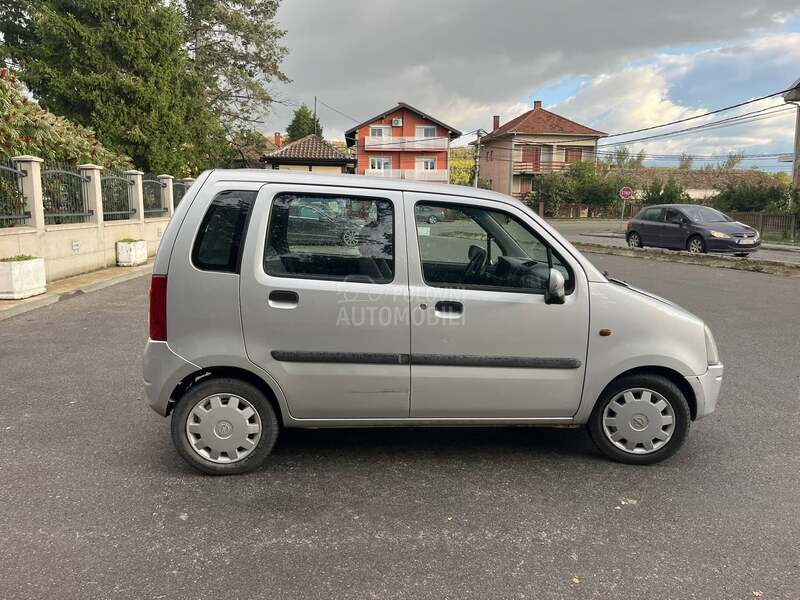 Opel Agila 