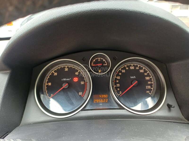 Opel Astra H Gtc 1.3mjet