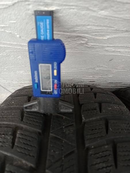 Falken 205/55 R17 Zimska