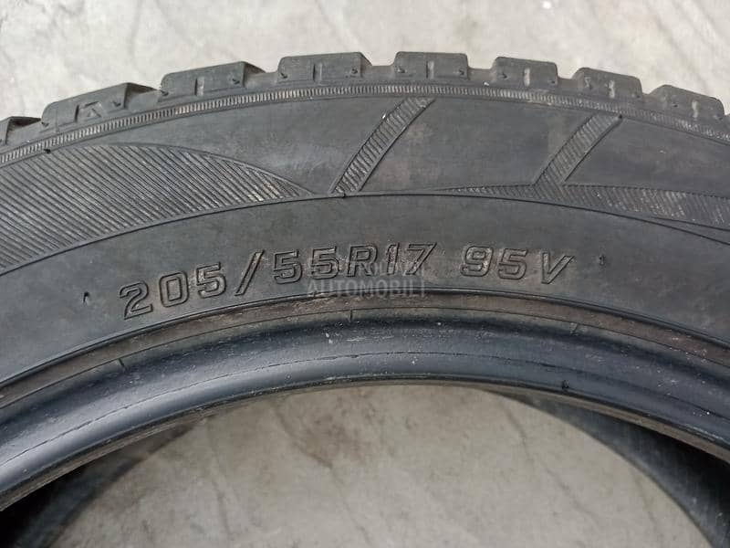 Falken 205/55 R17 Zimska