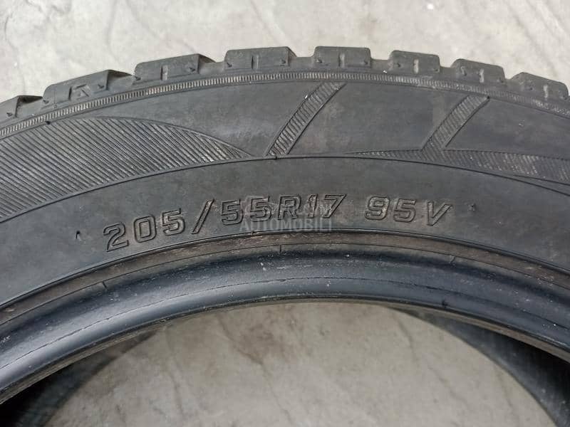 Falken 205/55 R17 Zimska