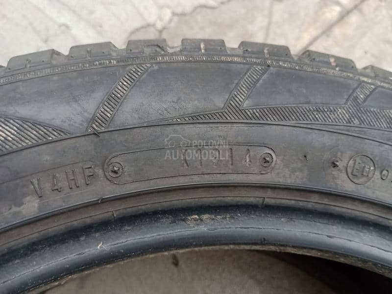 Falken 205/55 R17 Zimska