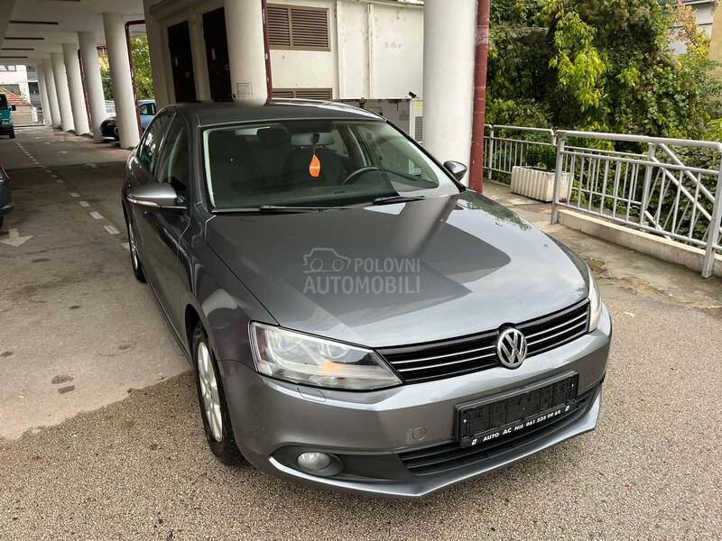 Volkswagen Jetta 1.6 TDI COMFORTLINE