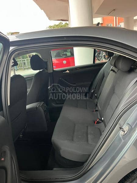 Volkswagen Jetta 1.6 TDI COMFORTLINE