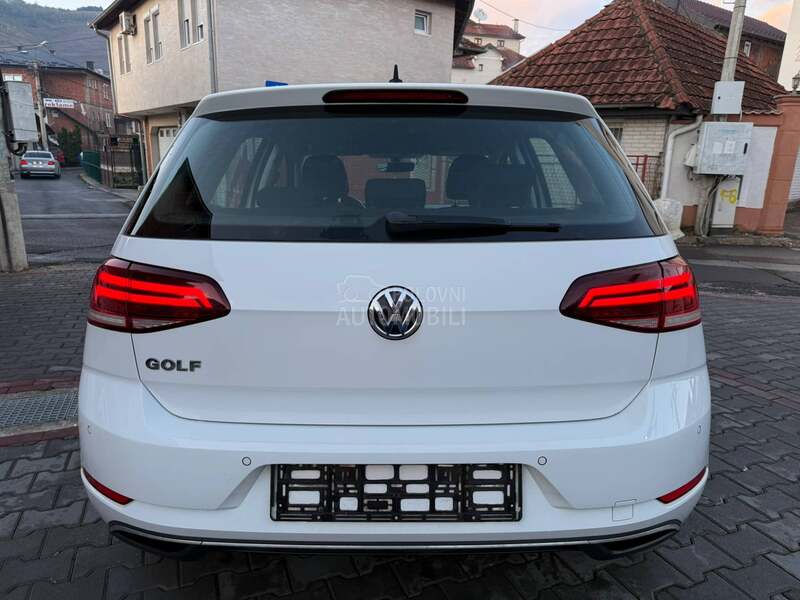 Volkswagen Golf 7 MATRIX LED NAVY