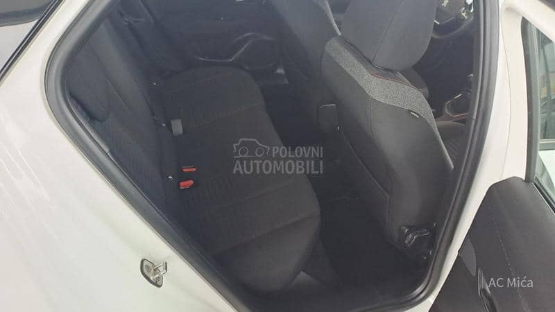 Peugeot 2008 1.5 BLUE NAV ALU LED