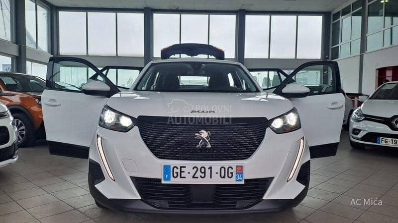 Peugeot 2008 1.5 BLUE NAV ALU LED