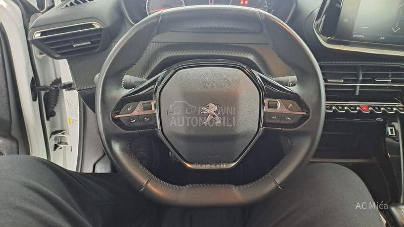 Peugeot 2008 1.5 BLUE NAV ALU LED